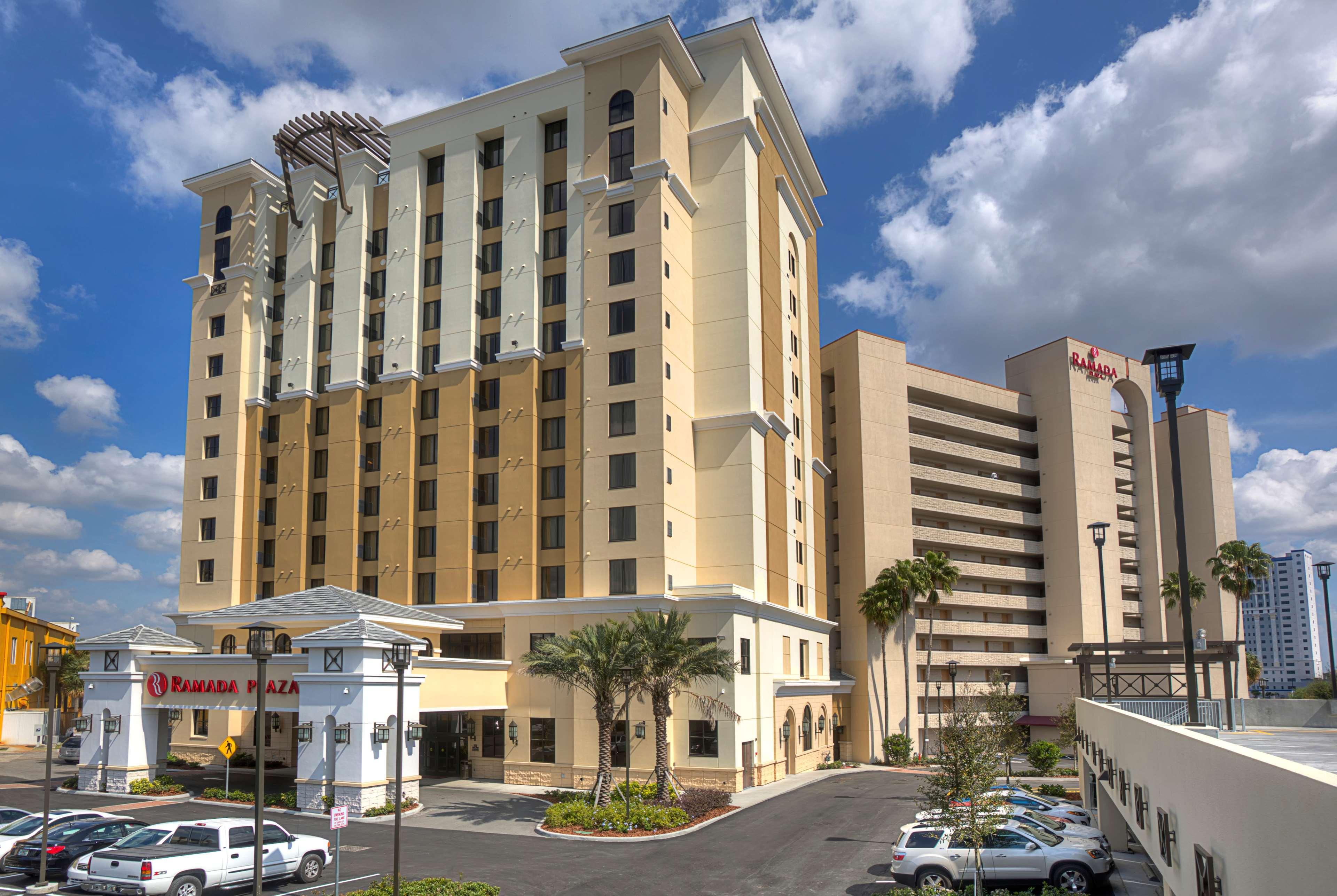 Ramada Plaza By Wyndham & Intl Drive - Newly Renovated! Resort Orlando