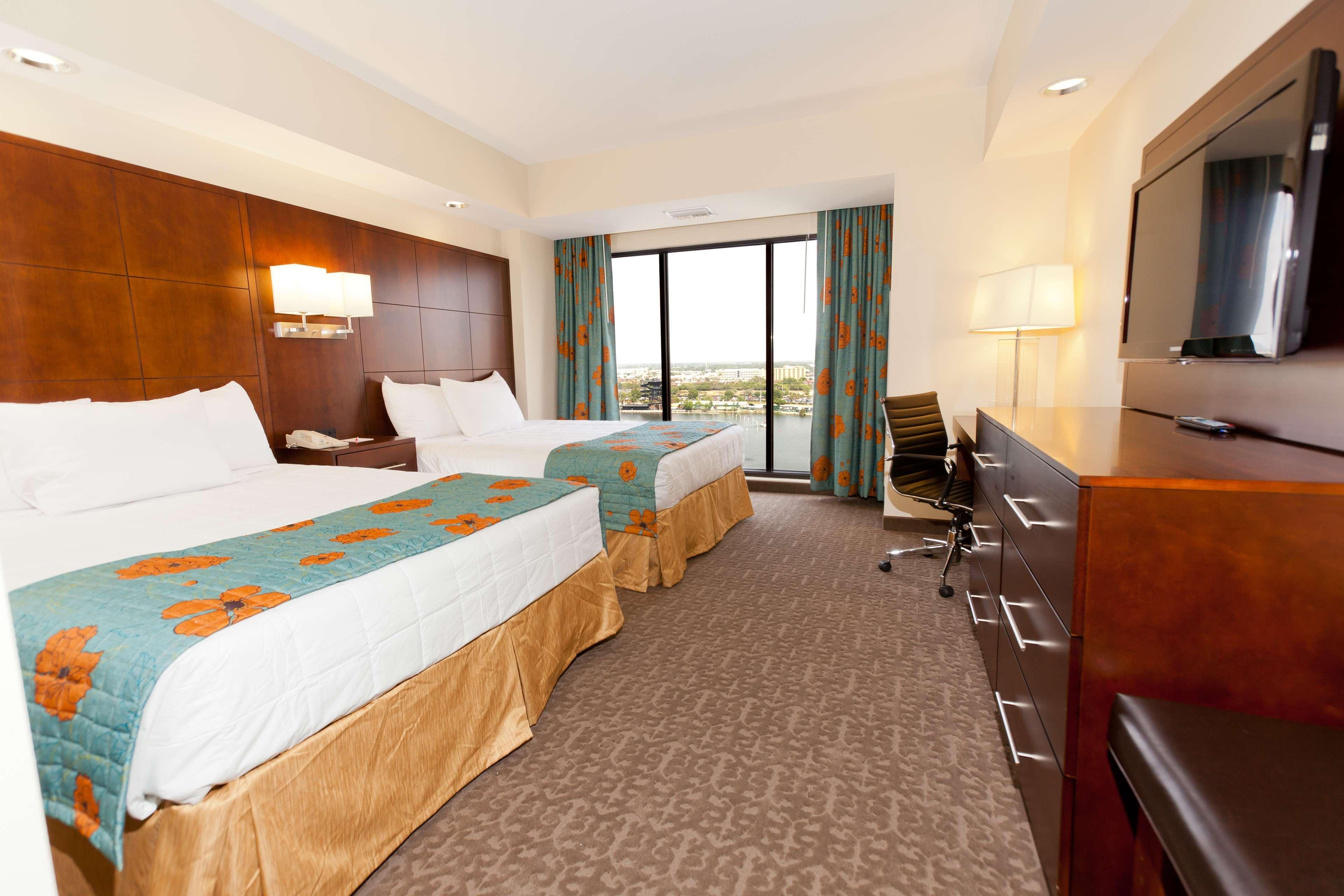 Ramada Plaza By Wyndham & Intl Drive - Newly Renovated! 3* Orlando