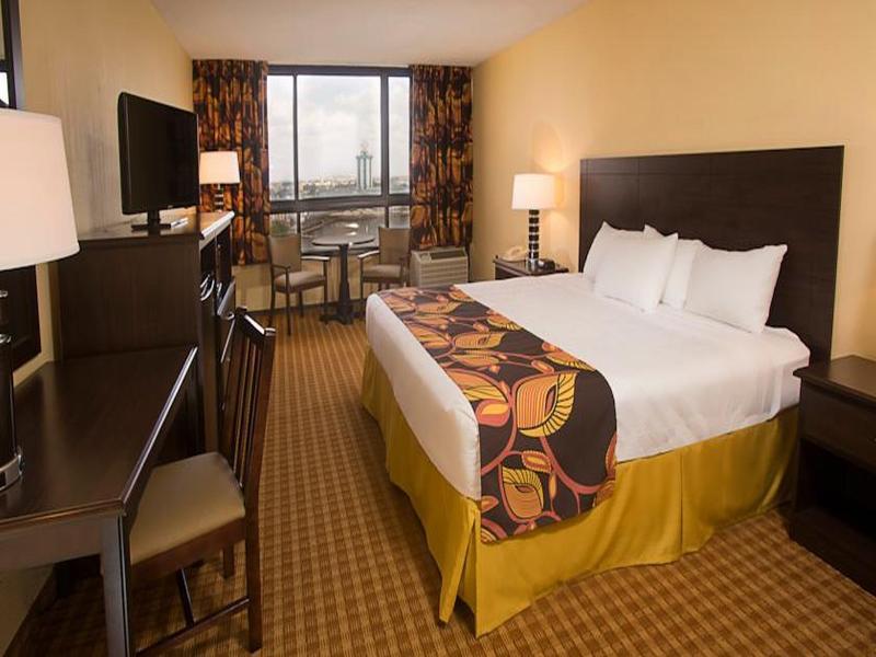 Ramada Plaza By Wyndham & Intl Drive - Newly Renovated! Resort