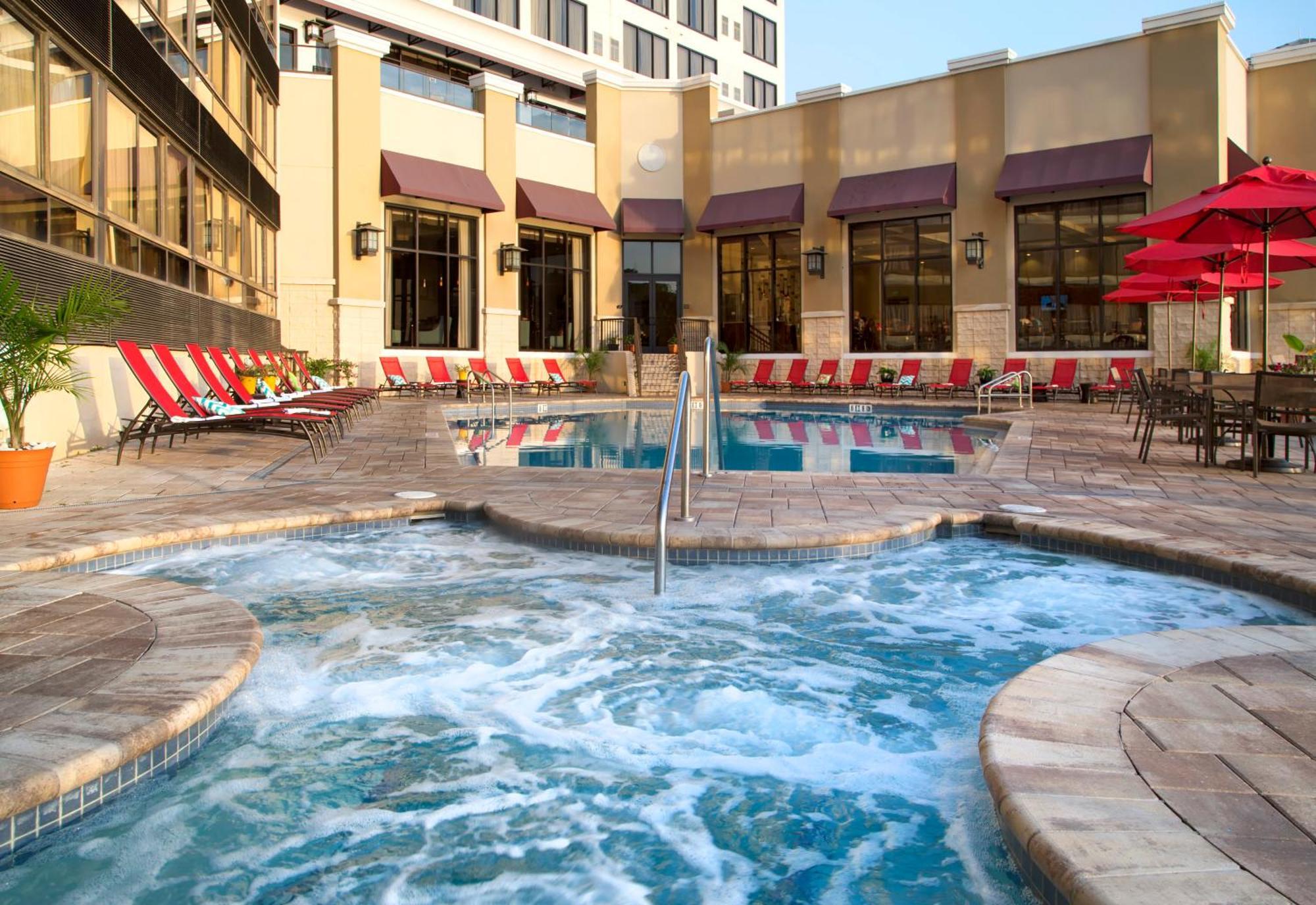 Ramada Plaza By Wyndham & Intl Drive - Newly Renovated! Orlando